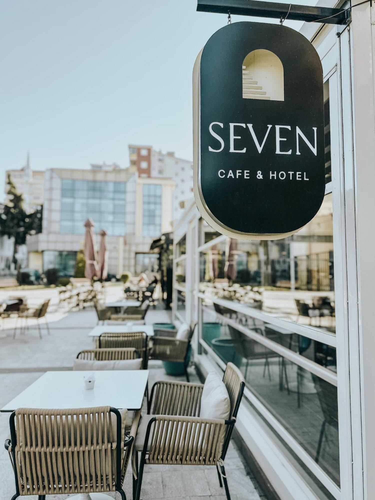 Seven Cafe & Hotel Поградец Екстериор снимка