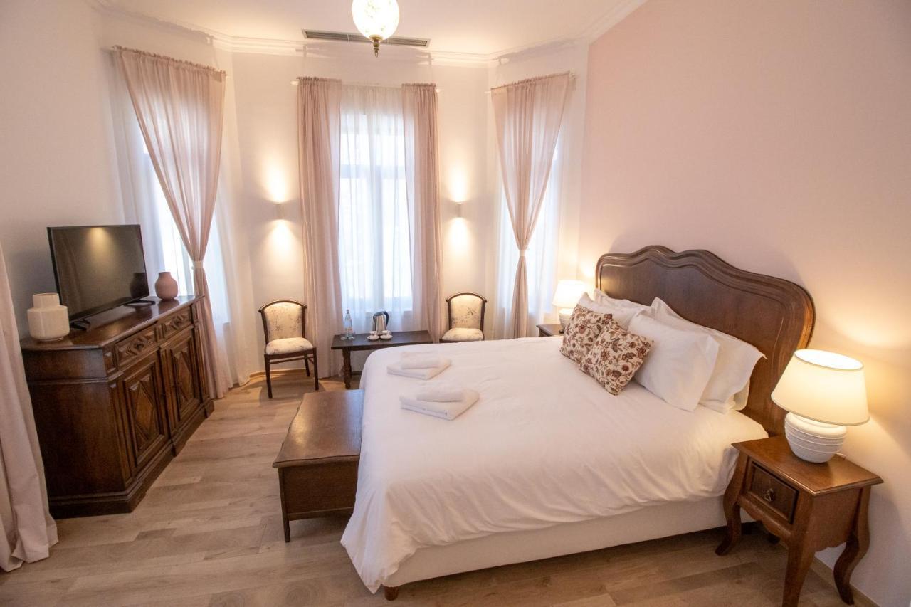 Seven Cafe & Hotel Поградец Екстериор снимка